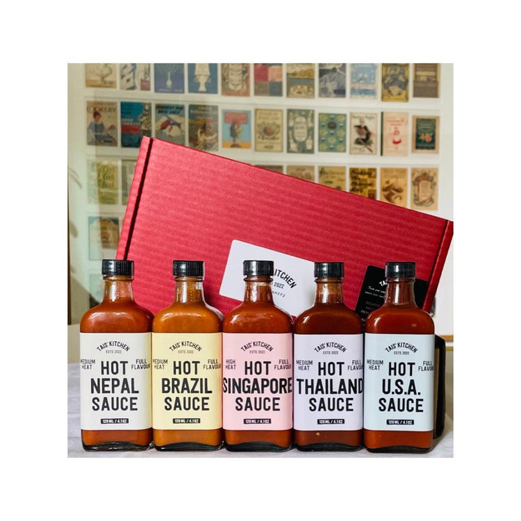 Tais' Kitchen Hot Sauce Gift Set - 5 x 120 ml (Nepal, Brazil, Singapore, Thailand and U.S.A)